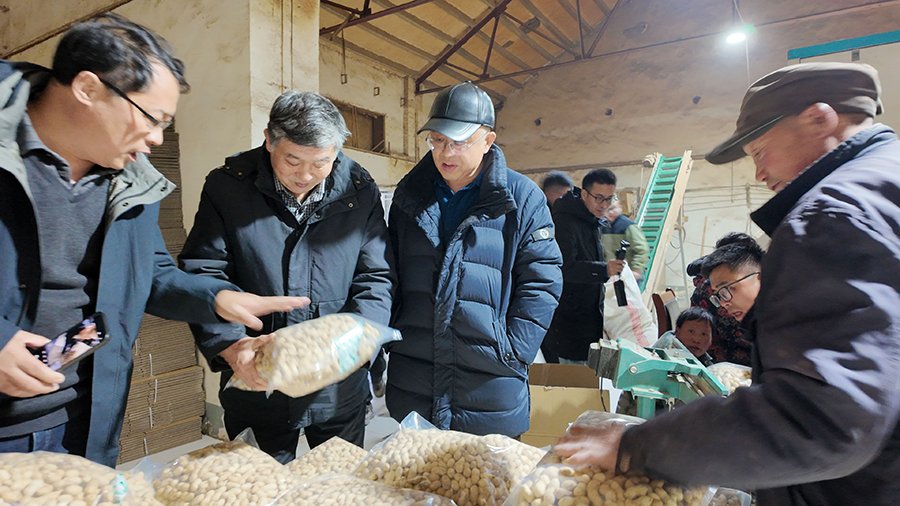 积极探索高校与地方协同育人